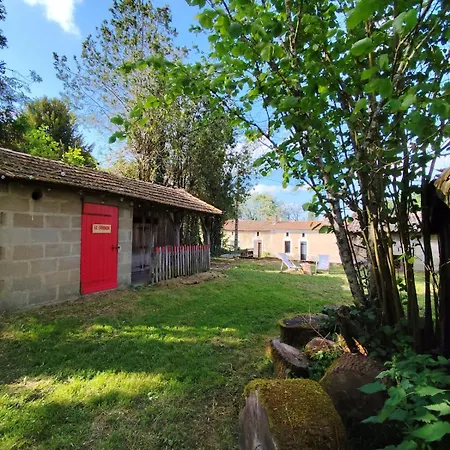 Dans Corps De Ferme - Acces Jardin Arbore Saint-Palais-de-Negrignac